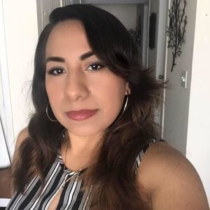 Meet your Posher, Alexandra